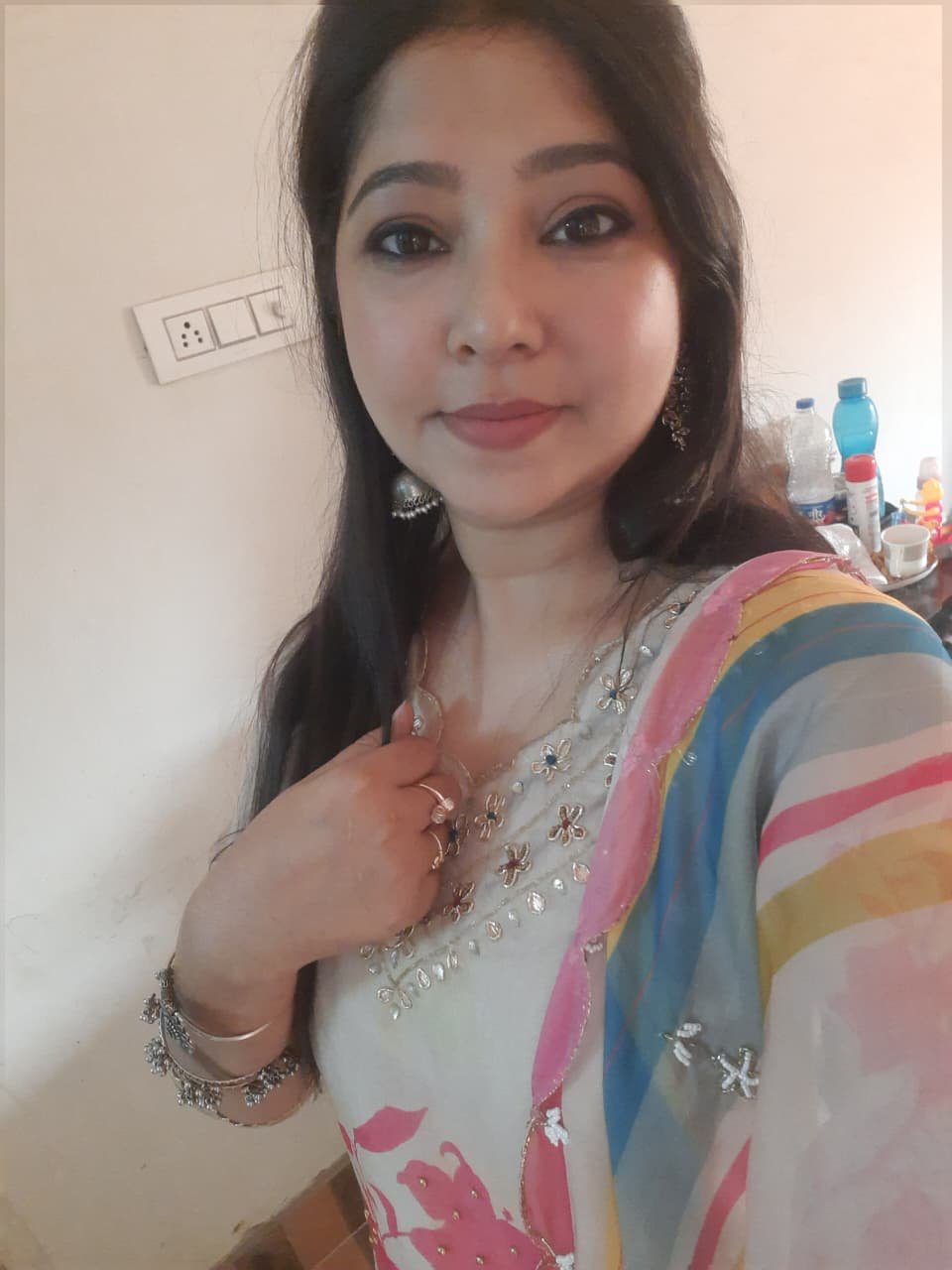 NUHI IMRAN  KHAN